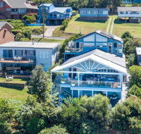 NANNY  POPPYS BEACH HOUSE Gerroa 4pm check out Sundays - Phillip Island Accommodation