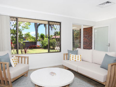 April 19 4 Bedroom Home On Canal With Pool Pontoon Aircon & WiFi! - Phillip Island Accommodation 4