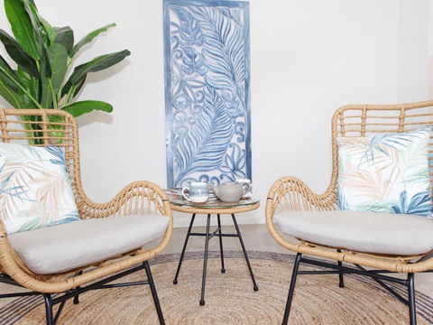 April 19 4 Bedroom Home On Canal With Pool Pontoon Aircon & WiFi! - Phillip Island Accommodation 1