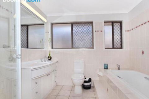 Schirrmann 56 Four Bedroom Home On Canal With Pool Pontoon Aircon & WiFi! - Phillip Island Accommodation 0