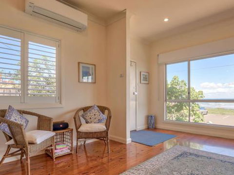 FRESHWATER Gerroa 4pm Check Out Sundays - Phillip Island Accommodation 6