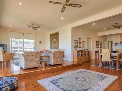 FRESHWATER Gerroa 4pm Check Out Sundays - Phillip Island Accommodation 4