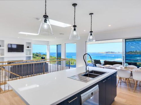 SEASCAPE Bombo 4pm Check Out Sundays - Phillip Island Accommodation 5