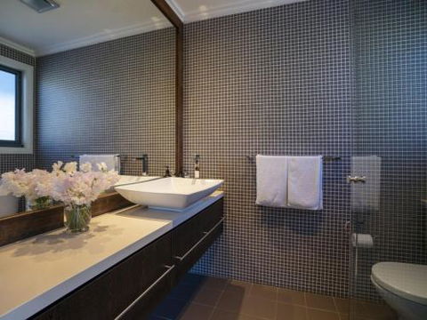 ARALUEN HOUSE Werri Beach 4pm Check Out Sundays - Phillip Island Accommodation 4