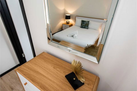 Peaceful South Perth Home Near Perth Center - Phillip Island Accommodation 0