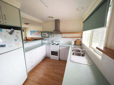 27 Beach Parade Sandy Point - Phillip Island Accommodation 6