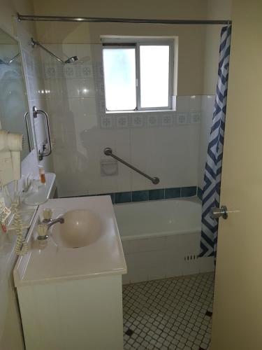 Blue Mountain Motel - Phillip Island Accommodation 4