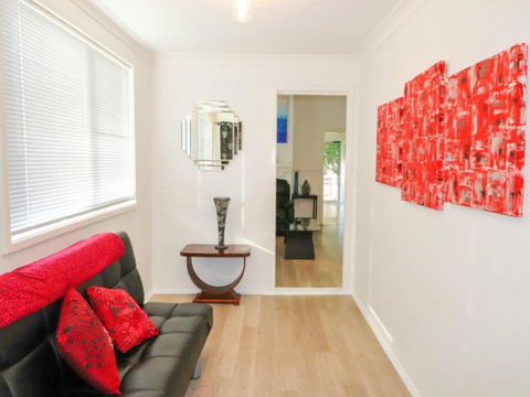 Waterside Retreat - Phillip Island Accommodation 2