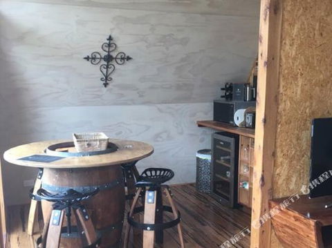 Bruny Island Accommodation 43 Degrees Beachside Studio Spa Apartments (1) - Phillip Island Accommodation 5