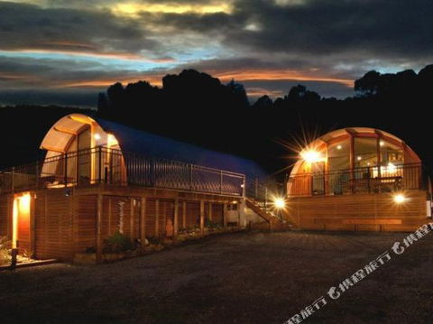 Bruny Island Accommodation 43 Degrees Beachside Studio Spa Apartments (1) - Phillip Island Accommodation 0