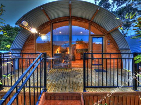 Bruny Island Accommodation 43 Degrees Beachside Studio Spa Apartments (1) - Phillip Island Accommodation 3
