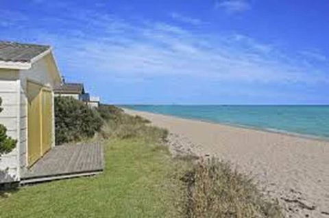 Home Near Shops & Beach - Phillip Island Accommodation 2