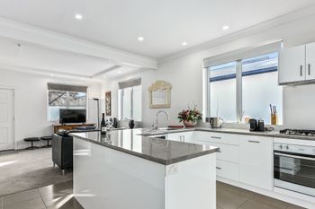 Wellington Street Cottage - Phillip Island Accommodation 0