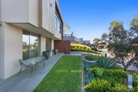Azure Oasis - Phillip Island Accommodation 6