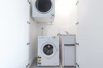 Executive Two Bedroom City Apartment With Views - Phillip Island Accommodation 5