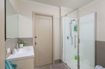 The Executive B & B - Phillip Island Accommodation 6