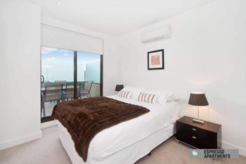 Smart Modern In St. Kilda - Phillip Island Accommodation 3