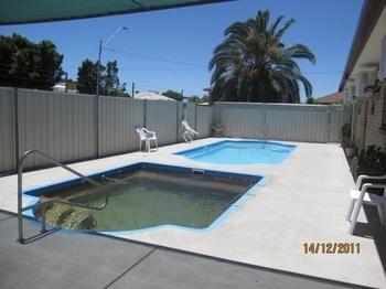 Dragon & Phoenix Motel - Phillip Island Accommodation 1
