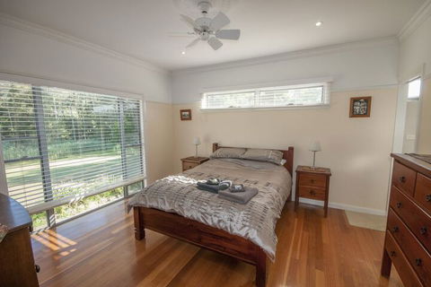 Crescent Head Farm - Phillip Island Accommodation 2