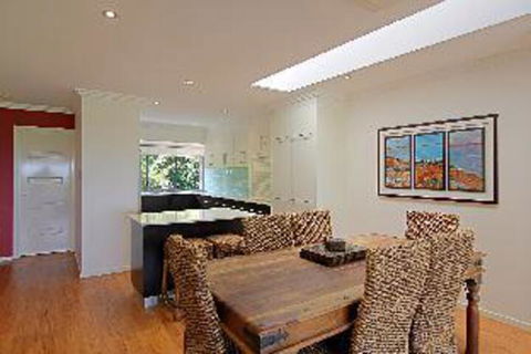 A PERFECT STAY 3 James Cook Apartments - Phillip Island Accommodation 3