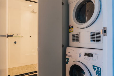 Victoria One Suites - Phillip Island Accommodation 5