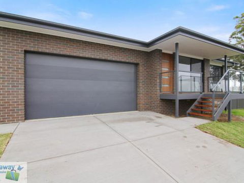 Rays On Elizabeth Parade - Phillip Island Accommodation 1