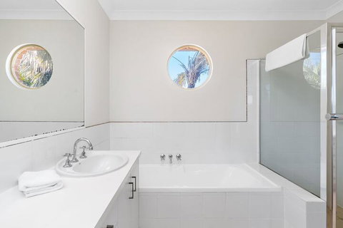 Bayside Court Apartments - Phillip Island Accommodation 7