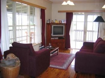 Buttercup Cottage & Private Apartment - Phillip Island Accommodation 5