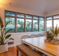 Vantage Over Byron - Phillip Island Accommodation