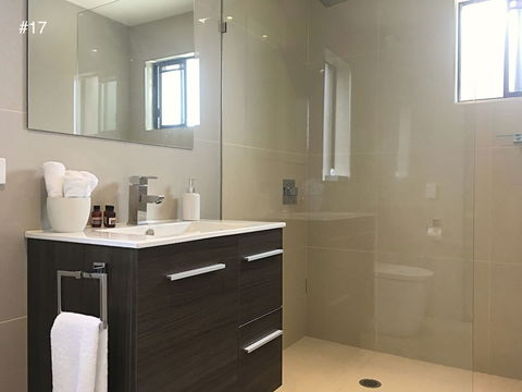 Anchorage Apartments Bermagui - Phillip Island Accommodation 3