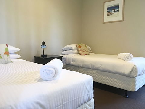 Anchorage Apartments Bermagui - Phillip Island Accommodation 4