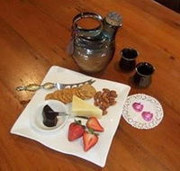 Ayr Bed  Breakfast on McIntyre - Phillip Island Accommodation