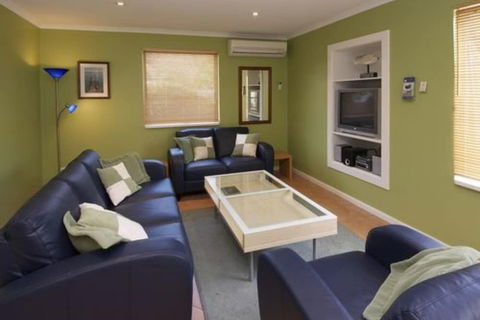 Albany Harbourside Apartments And Houses - Phillip Island Accommodation 4