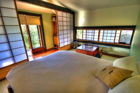 Qdos Arts - Phillip Island Accommodation 1