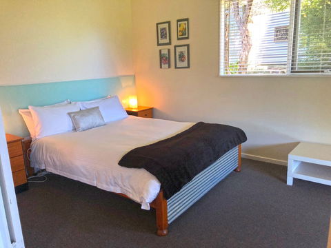Valley Farm Vineyard Cottages - Phillip Island Accommodation 5