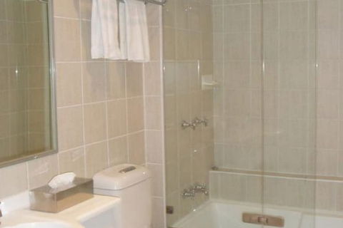 Carlyle Suites & Apartments - Phillip Island Accommodation 5