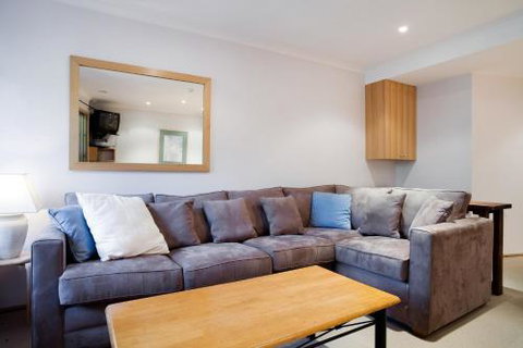 Lhotsky Apartments - Phillip Island Accommodation 6