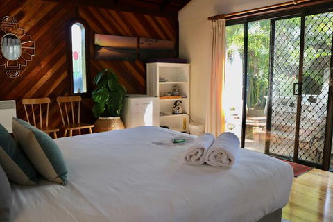 A Beach House At Byron - Phillip Island Accommodation 7