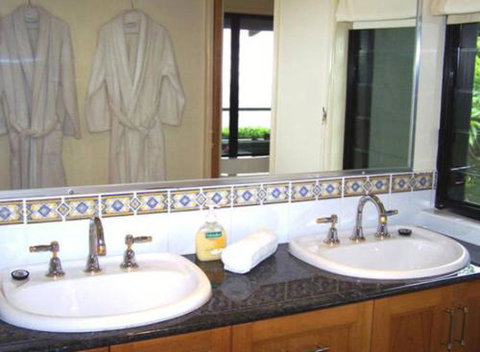 At Remingtons Private Cottages & Lodge - Phillip Island Accommodation 2