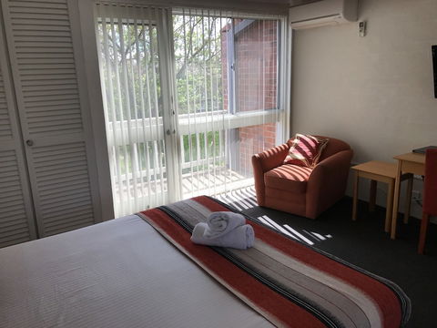 Alloggio Bathurst Apartments - Phillip Island Accommodation 1