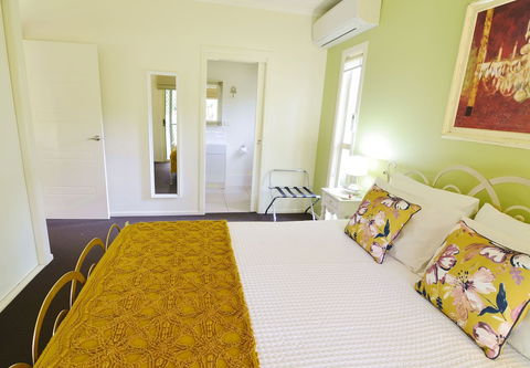 Apple Tree Cottage & Studio - Phillip Island Accommodation 1