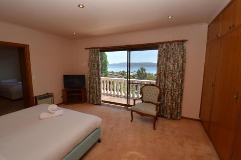 Top Deck - Phillip Island Accommodation 6