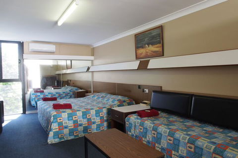 City Beach Motel - Phillip Island Accommodation 6