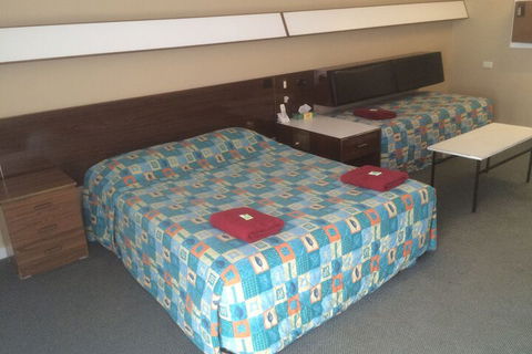 City Beach Motel - Phillip Island Accommodation 2