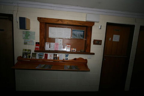 Chalet Jindabyne - Phillip Island Accommodation 2