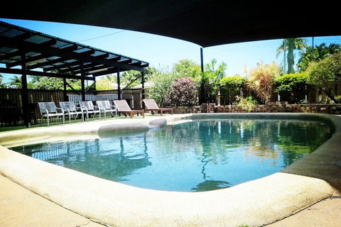 Mackay Motor Inn - Phillip Island Accommodation 4
