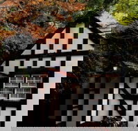 Tudor Cottages Mt Dandenong