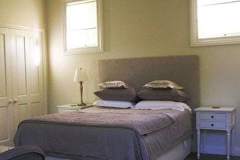 Camellia Cottage Bed & Breakfast - Phillip Island Accommodation 2