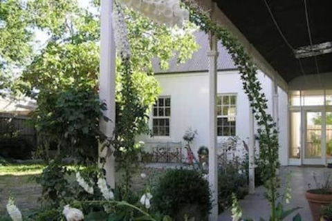 Camellia Cottage Bed & Breakfast - Phillip Island Accommodation 5