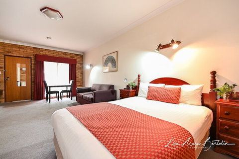 Narrandera Club Motor Inn - Phillip Island Accommodation 6